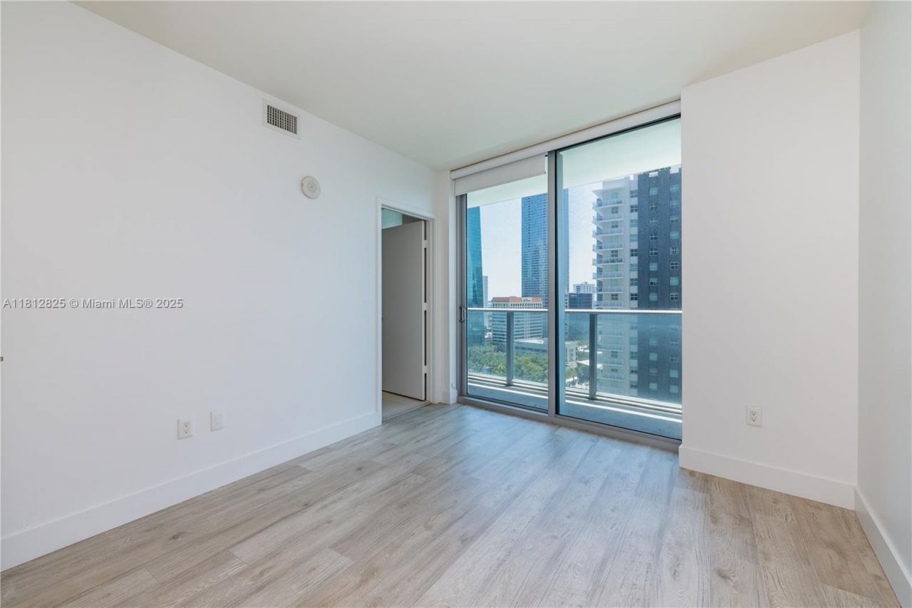 1100 S Miami Ave, Unit 1704, Miami, FL 33130 Photo
