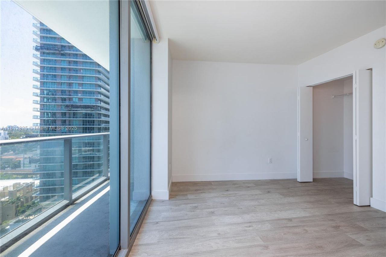 1100 S Miami Ave, Unit 1704, Miami, FL 33130 Photo