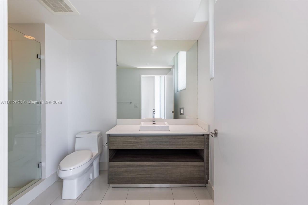 1100 S Miami Ave, Unit 1704, Miami, FL 33130 Photo