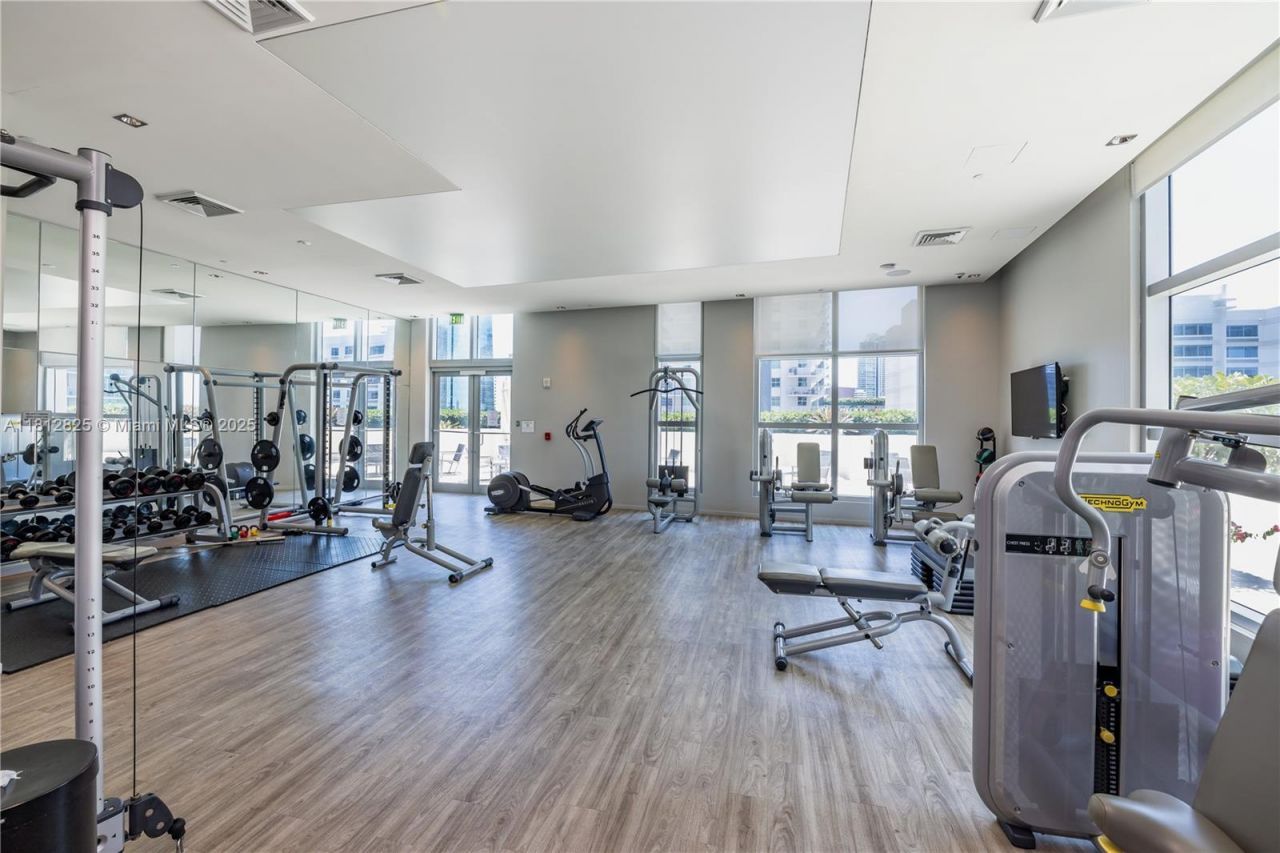 1100 S Miami Ave, Unit 1704, Miami, FL 33130 Photo