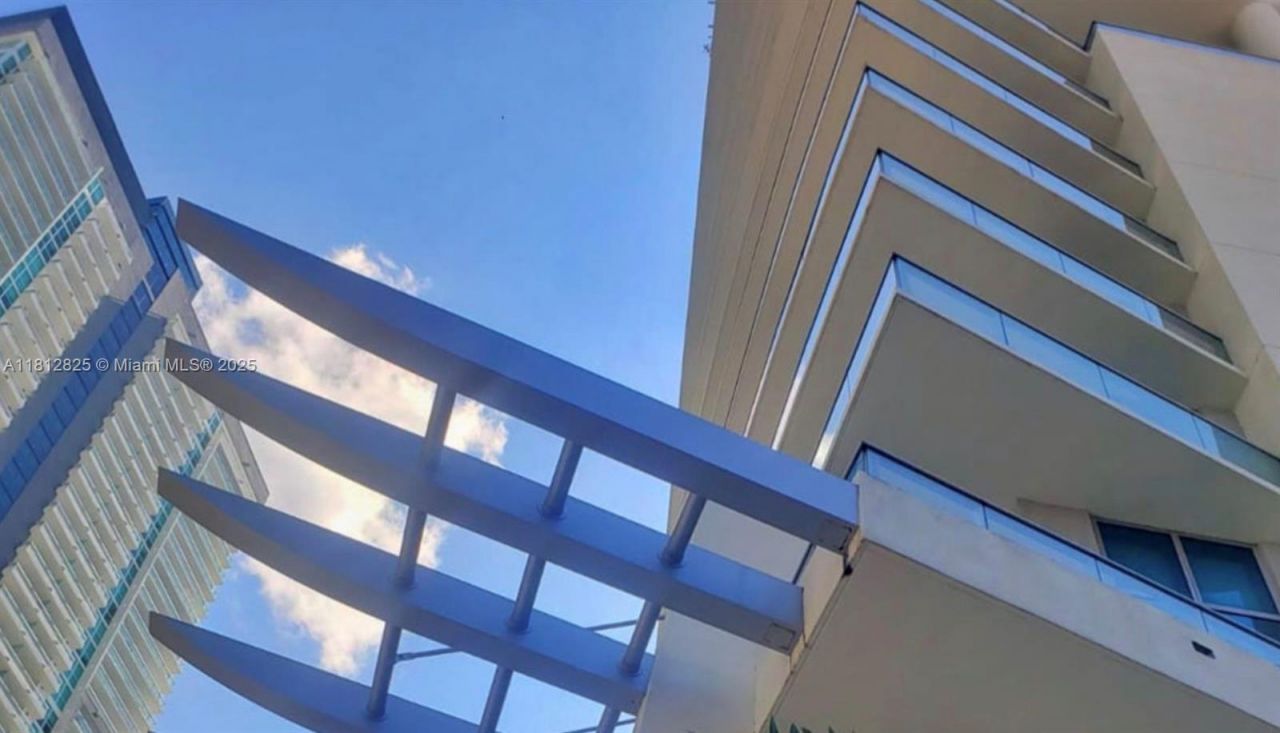 1100 S Miami Ave, Unit 1704, Miami, FL 33130 Photo