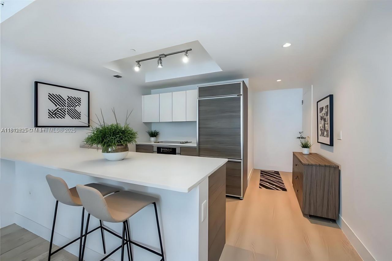 1100 S Miami Ave, Unit 1704, Miami, FL 33130 Photo