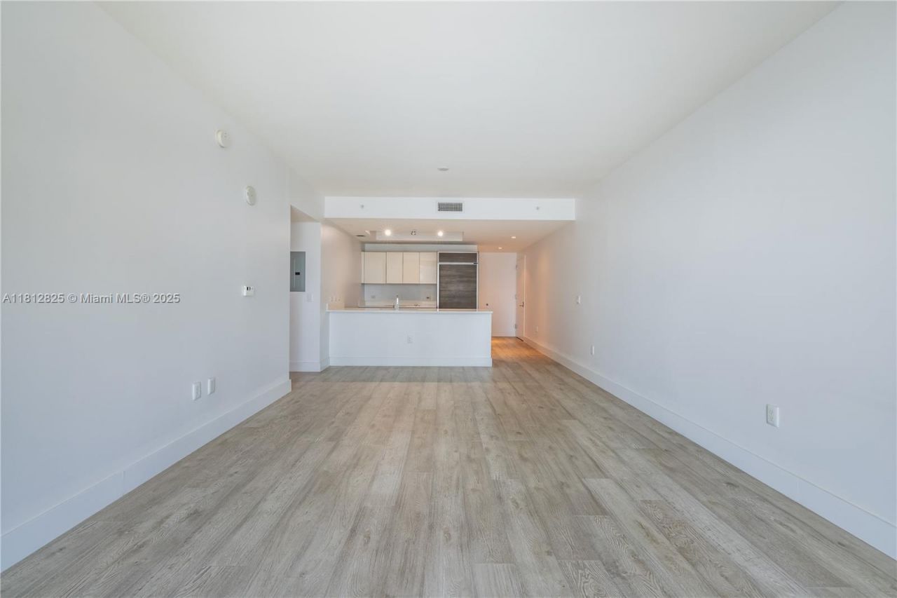 1100 S Miami Ave, Unit 1704, Miami, FL 33130 Photo