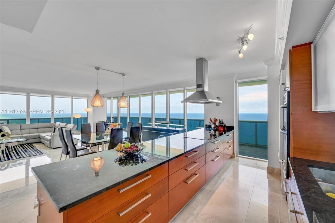 1830 S Ocean Dr, Unit 3801, Hallandale Beach, FL 33009 Photo