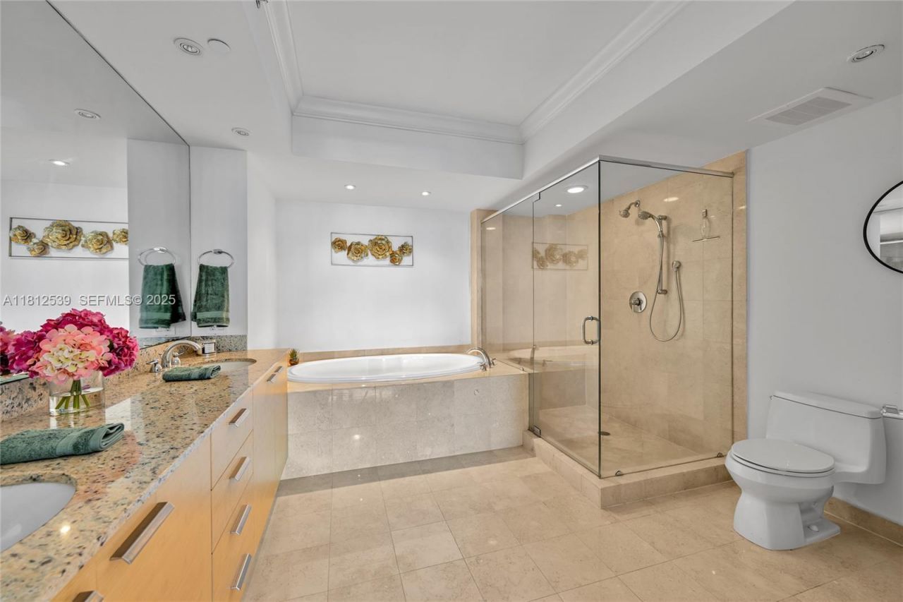 1830 S Ocean Dr, Unit 3801, Hallandale Beach, FL 33009 Photo