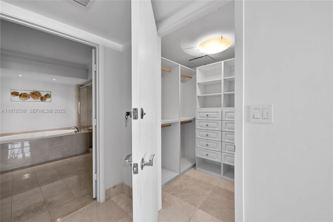 1830 S Ocean Dr, Unit 3801, Hallandale Beach, FL 33009 Photo