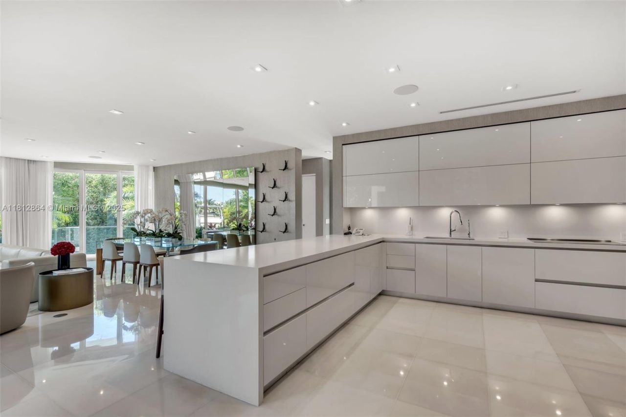 420 Island Dr, Key Biscayne, FL 33149 Photo