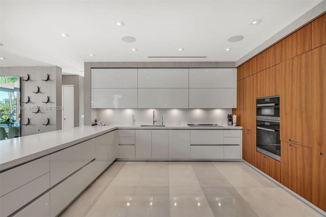 420 Island Dr, Key Biscayne, FL 33149 Photo