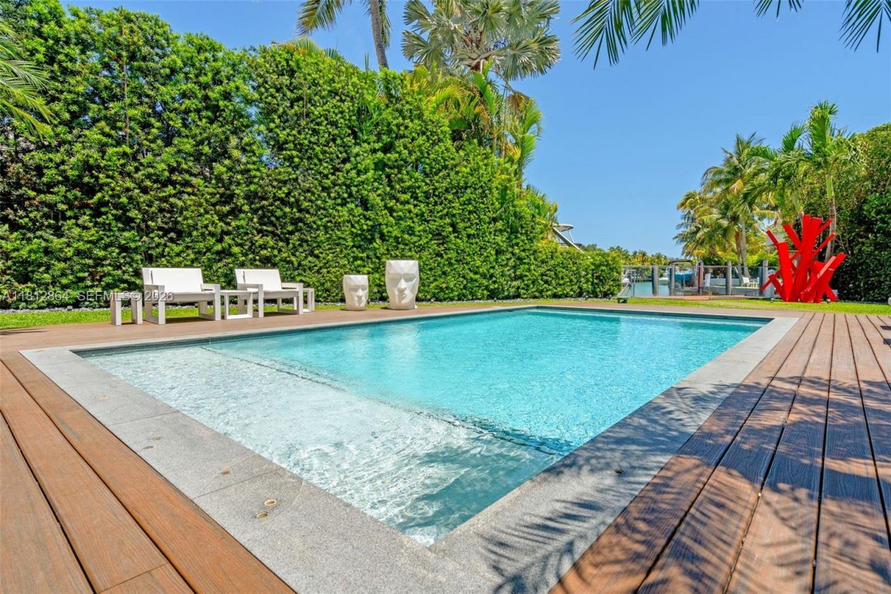 420 Island Dr, Key Biscayne, FL 33149 Photo