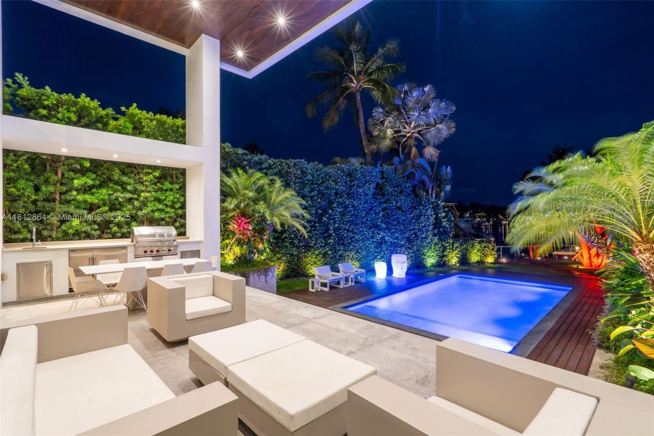 420 Island Dr, Key Biscayne, FL 33149 Photo