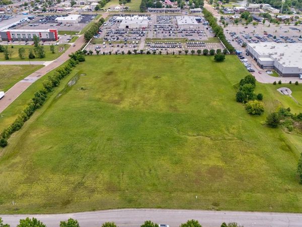 9 Marathon Way, Southaven, MS 38671