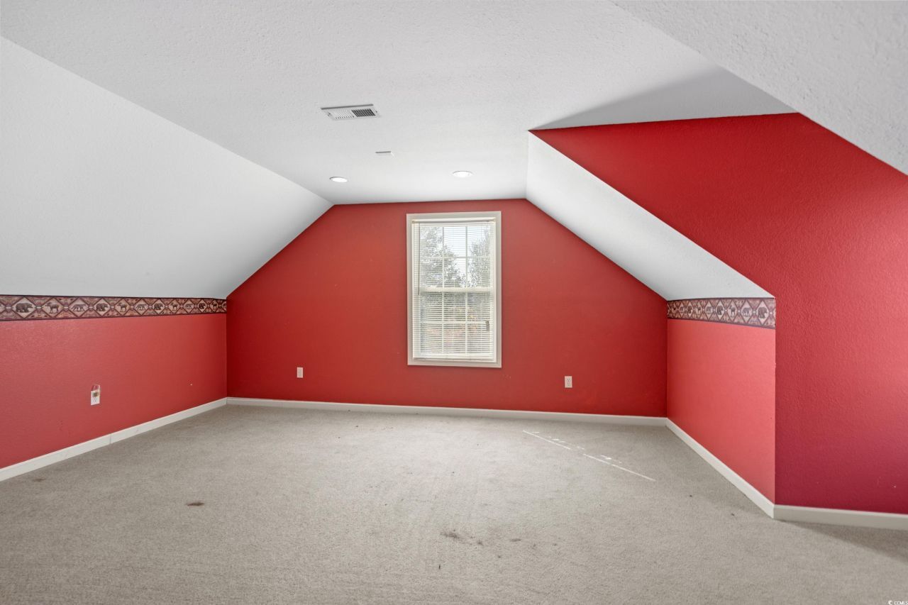 589 Loop Circle Photo 27