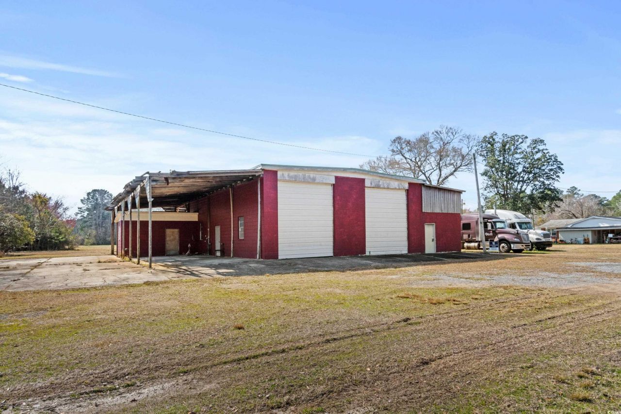 589 Loop Circle Photo 38