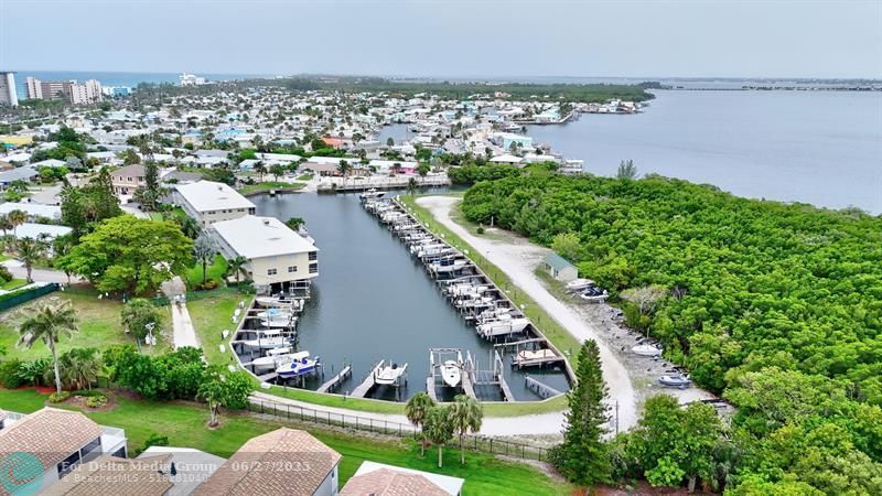 200 N El Mar Dr, Unit B202, Jensen Beach, FL 34957 Photo