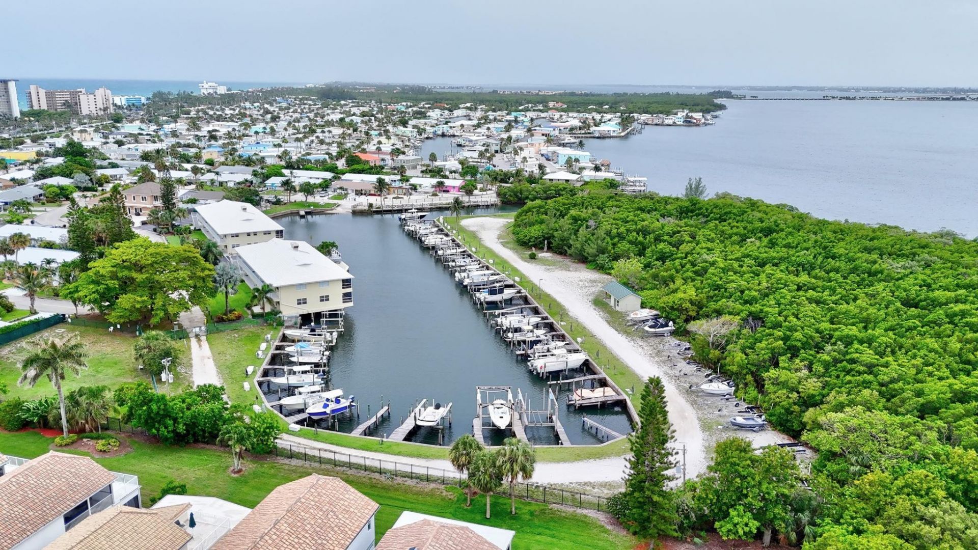 200 N El Mar Drive, Unit B202, Jensen Beach, FL 34957 Photo