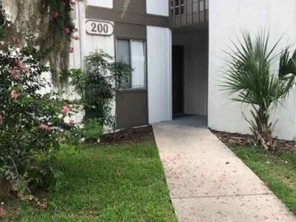 6519 Newberry Rd, Unit 201, Gainesville, FL 32607