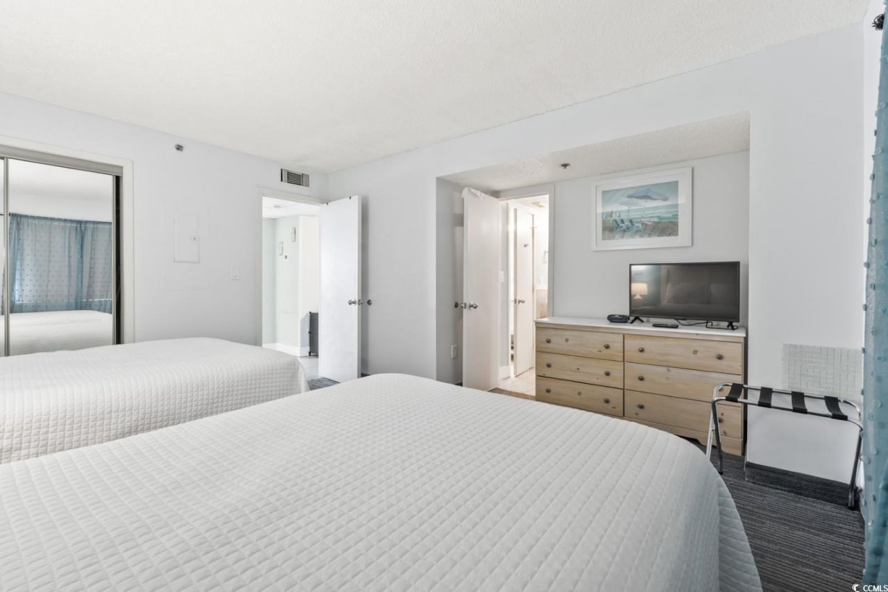 201 74th Ave. N Photo 6