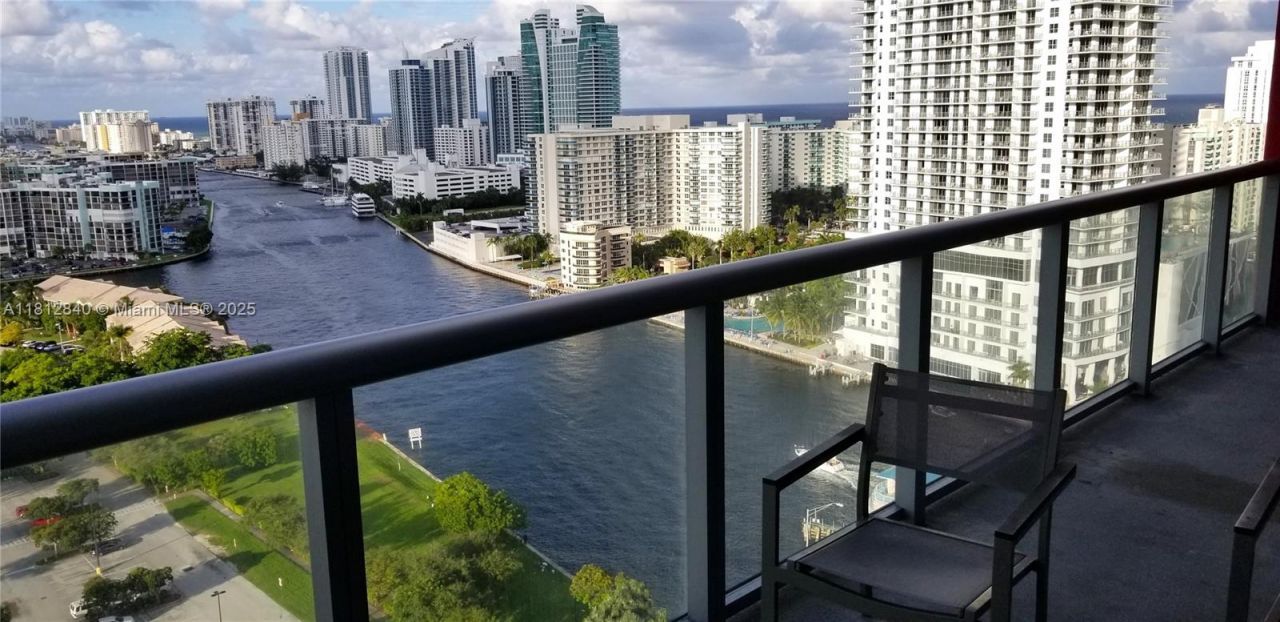 2602 E Hallandale Beach Blvd, Unit R2010, Hallandale Beach, FL 33009 Photo