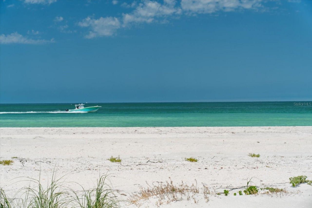 1070 Eldorado Avenue, Clearwater Beach, FL 33767 Photo