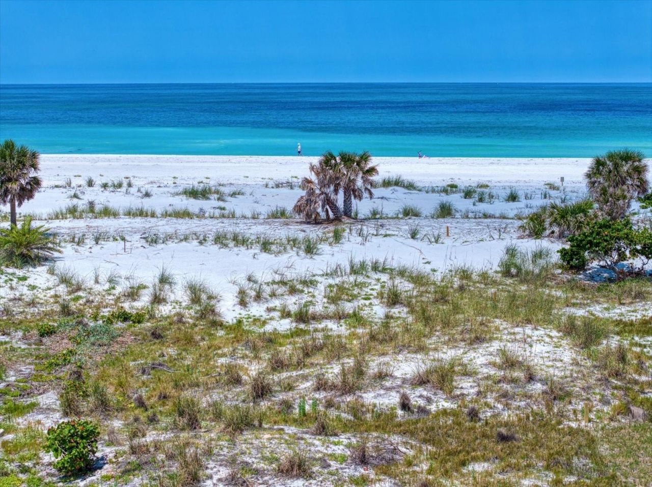 1070 Eldorado Avenue, Clearwater Beach, FL 33767 Photo