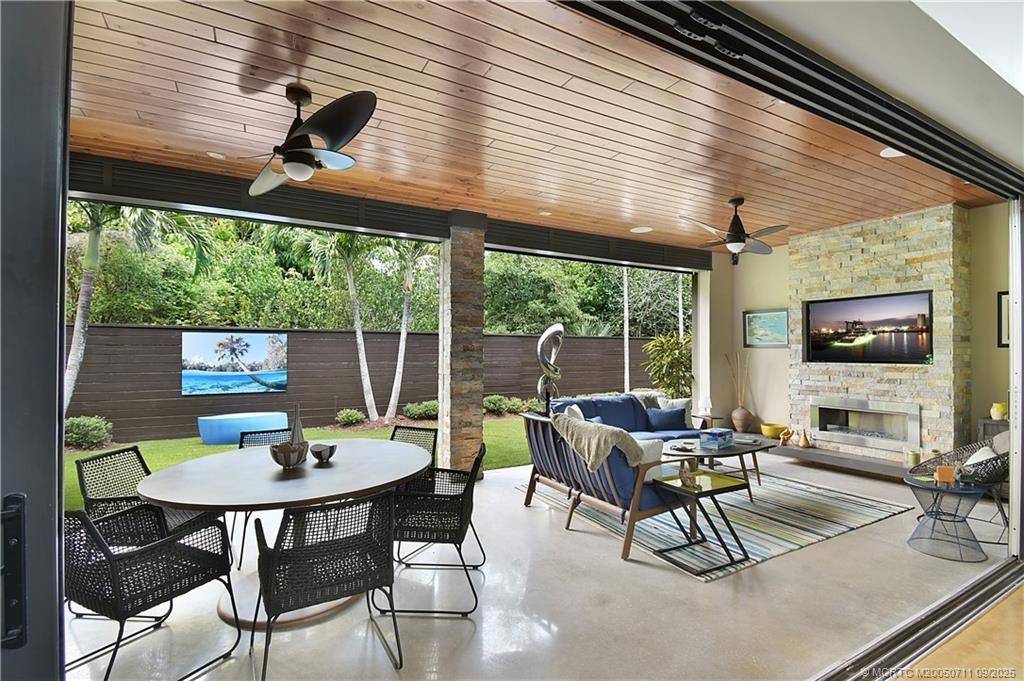 314 SE Pelican Drive, Stuart, FL 34996 Photo