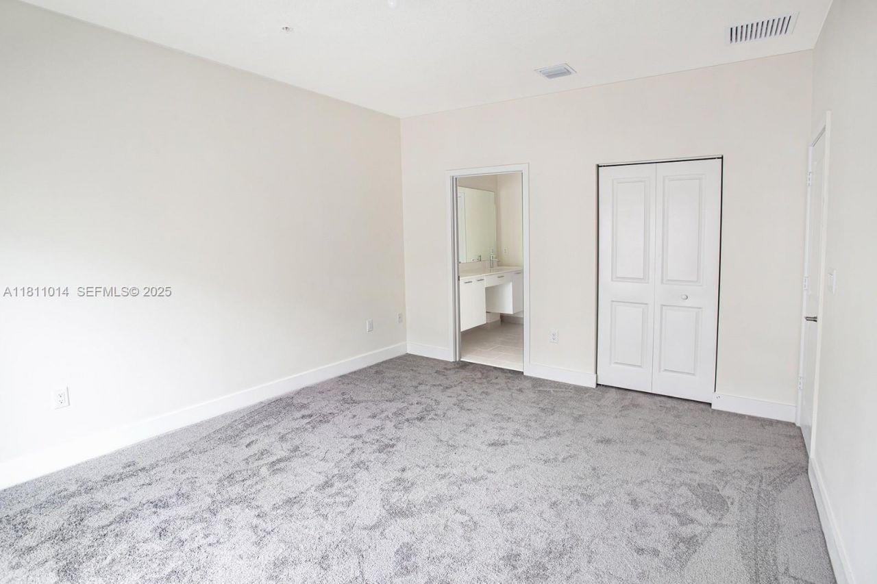 8167 NW 41st St, Unit E-104, Doral, FL 33166 Photo