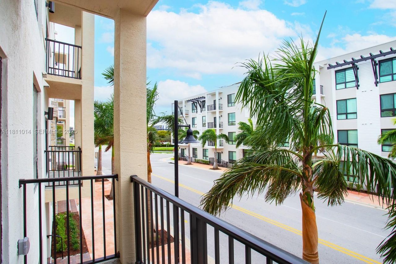 8167 NW 41st St, Unit E-104, Doral, FL 33166 Photo