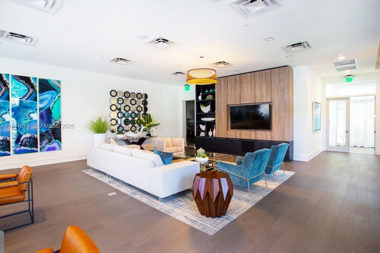 8167 NW 41st St, Unit E-104, Doral, FL 33166 Photo