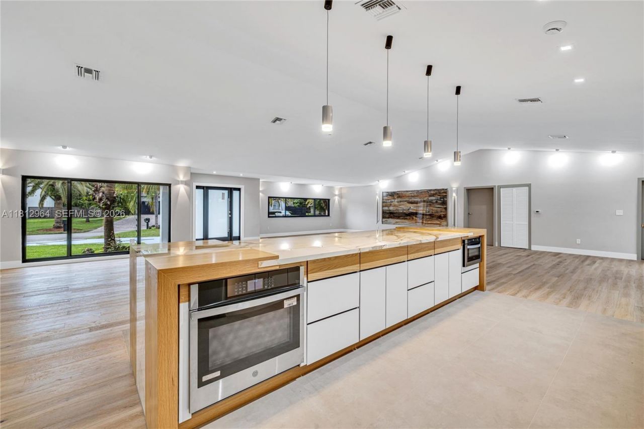 10600 SW 140th St, Miami, FL 33176 Photo