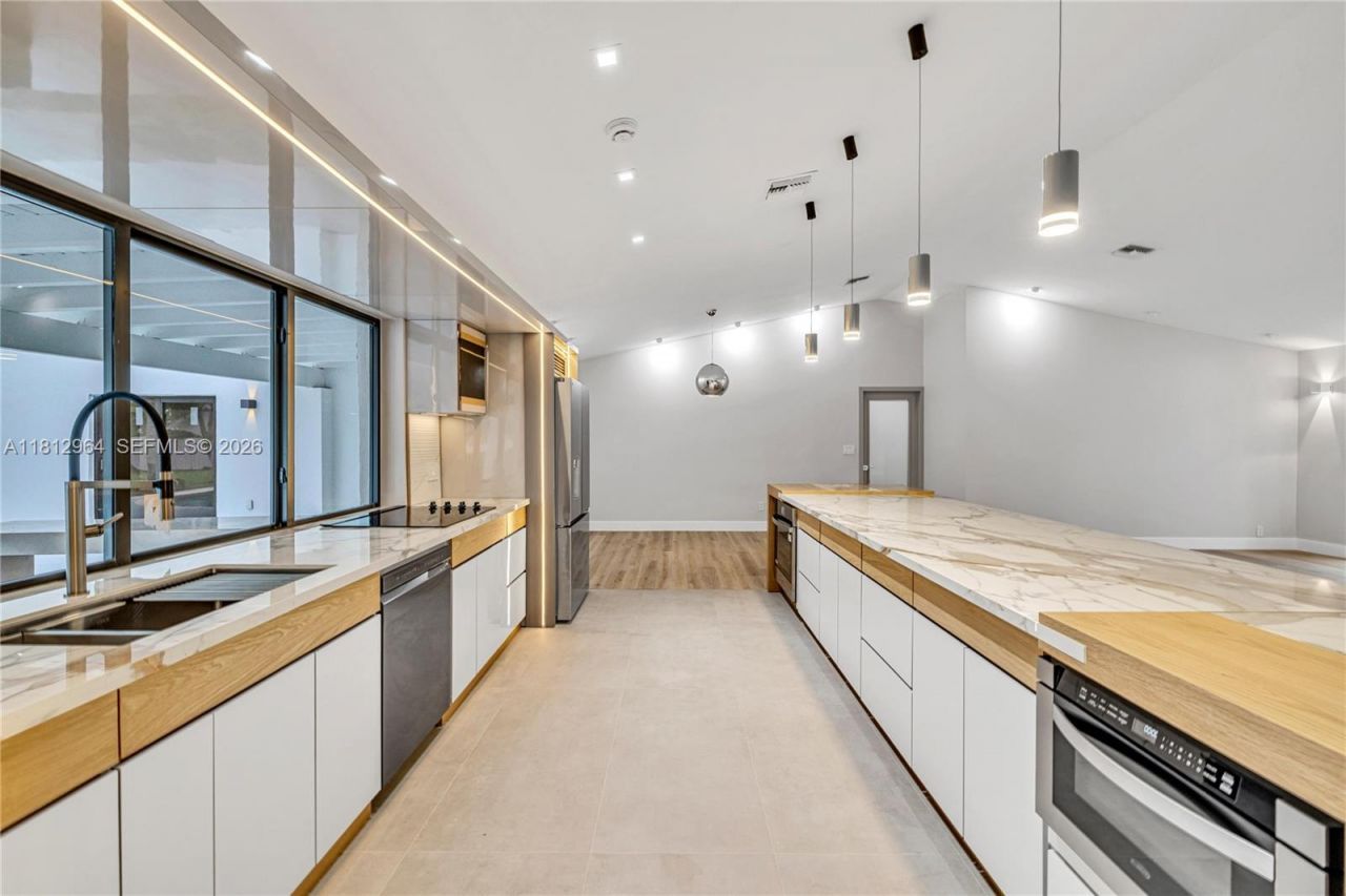 10600 SW 140th St, Miami, FL 33176 Photo