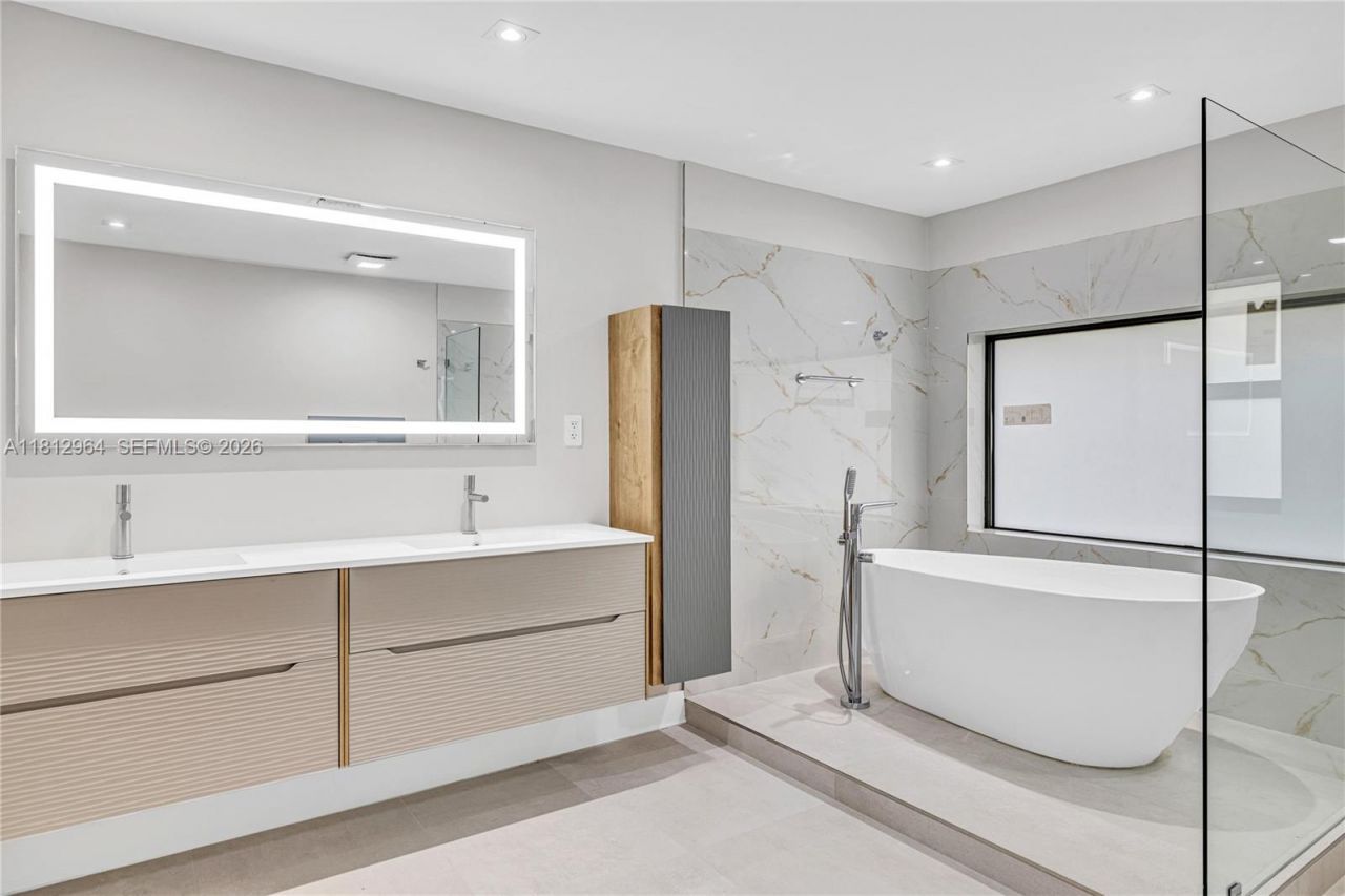 10600 SW 140th St, Miami, FL 33176 Photo