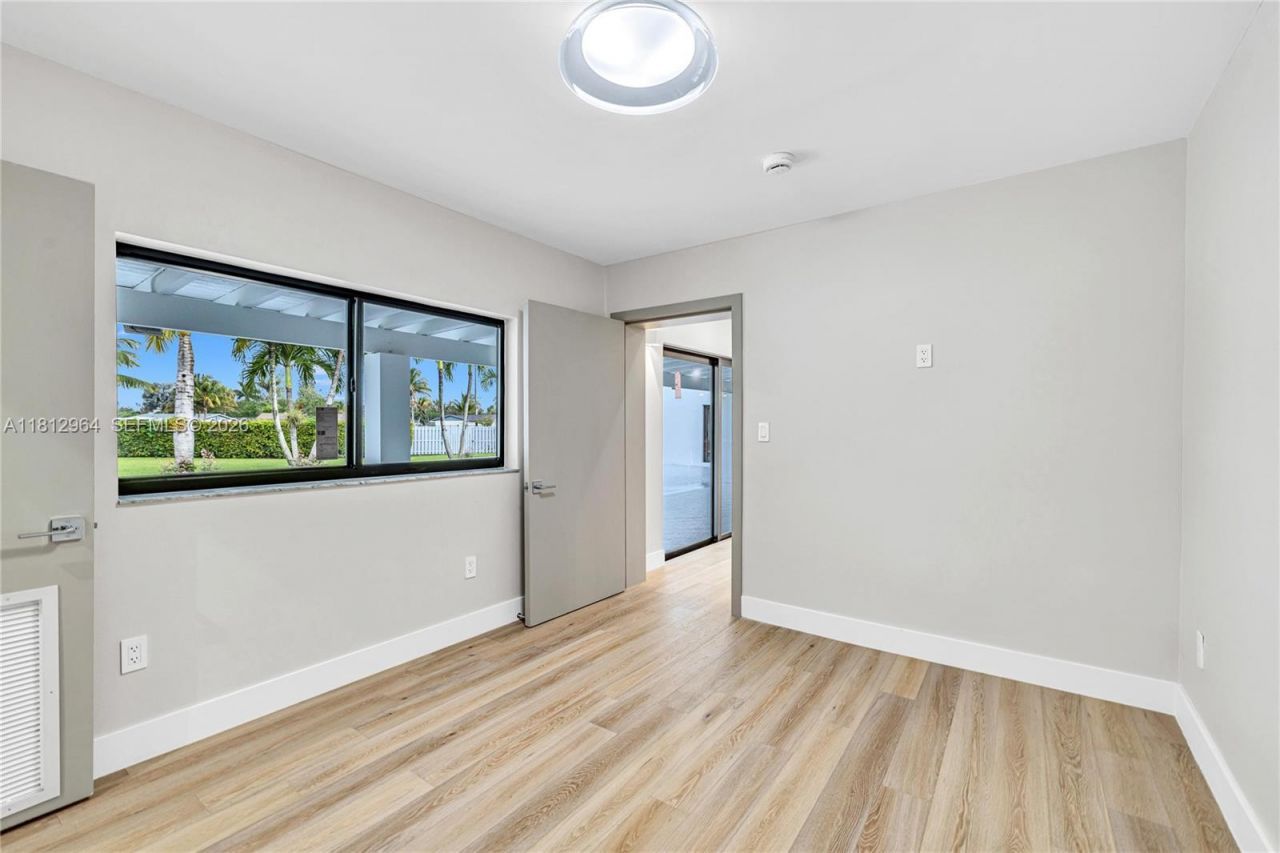 10600 SW 140th St, Miami, FL 33176 Photo