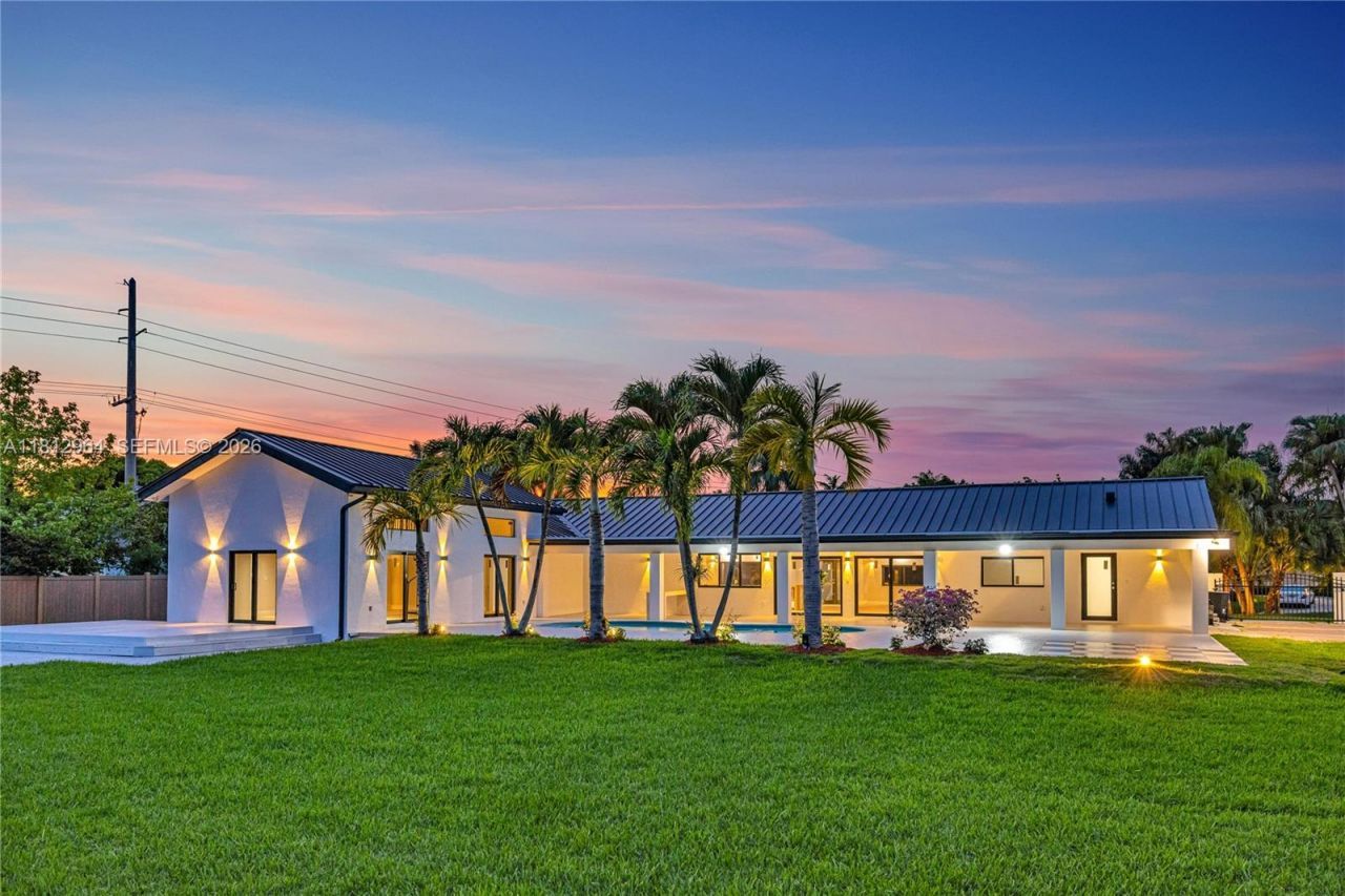 10600 SW 140th St, Miami, FL 33176 Photo