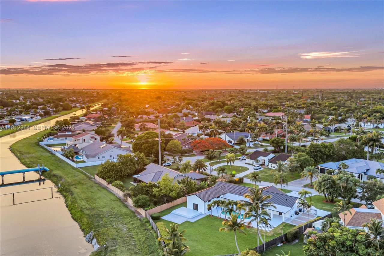 10600 SW 140th St, Miami, FL 33176 Photo