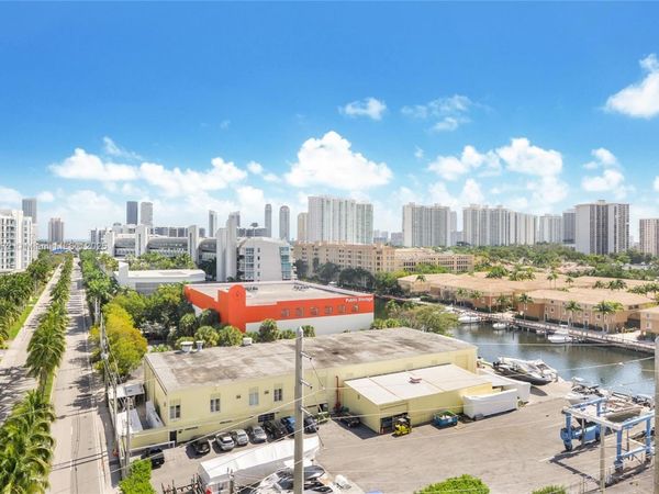 18800 NE 29th Ave, Unit 1011, Aventura, FL 33180