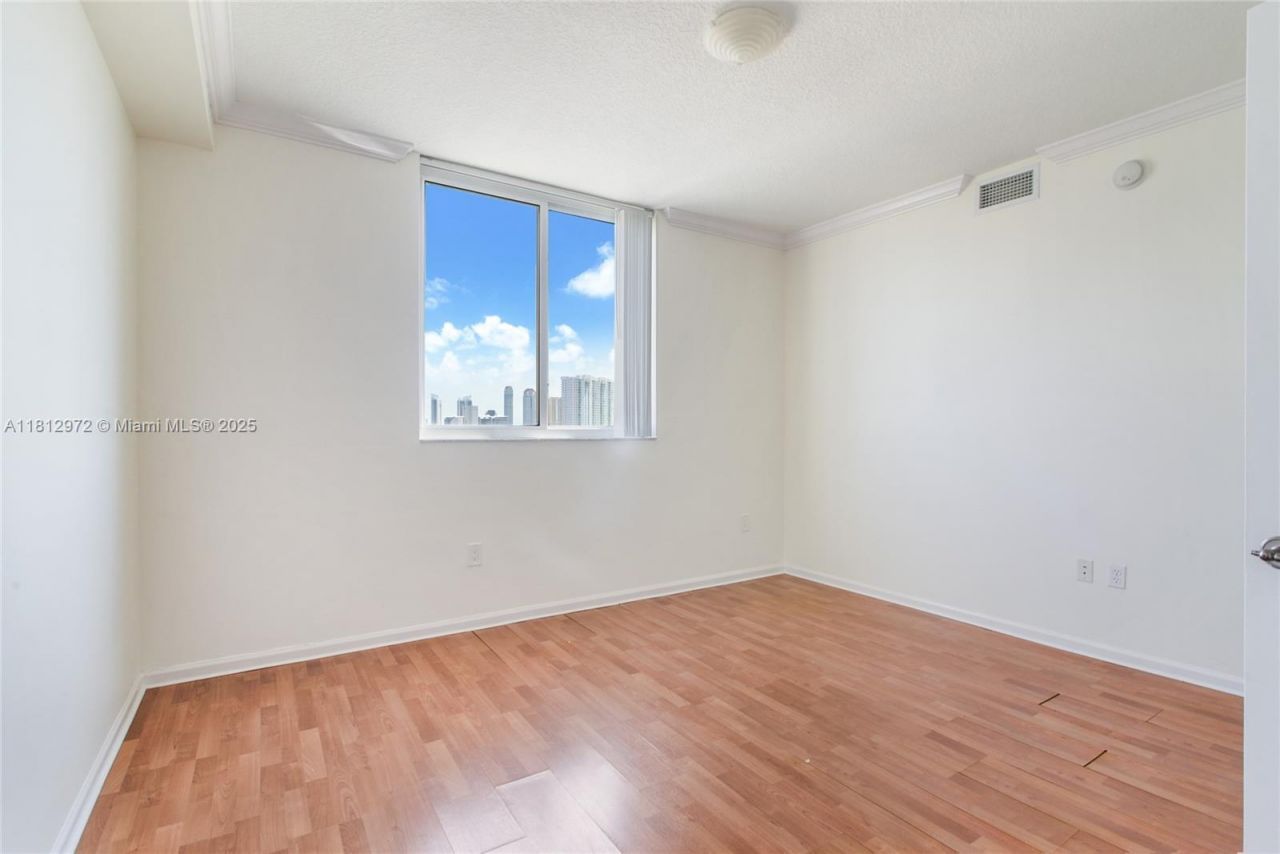 18800 NE 29th Ave, Unit 1011, Aventura, FL 33180 Photo