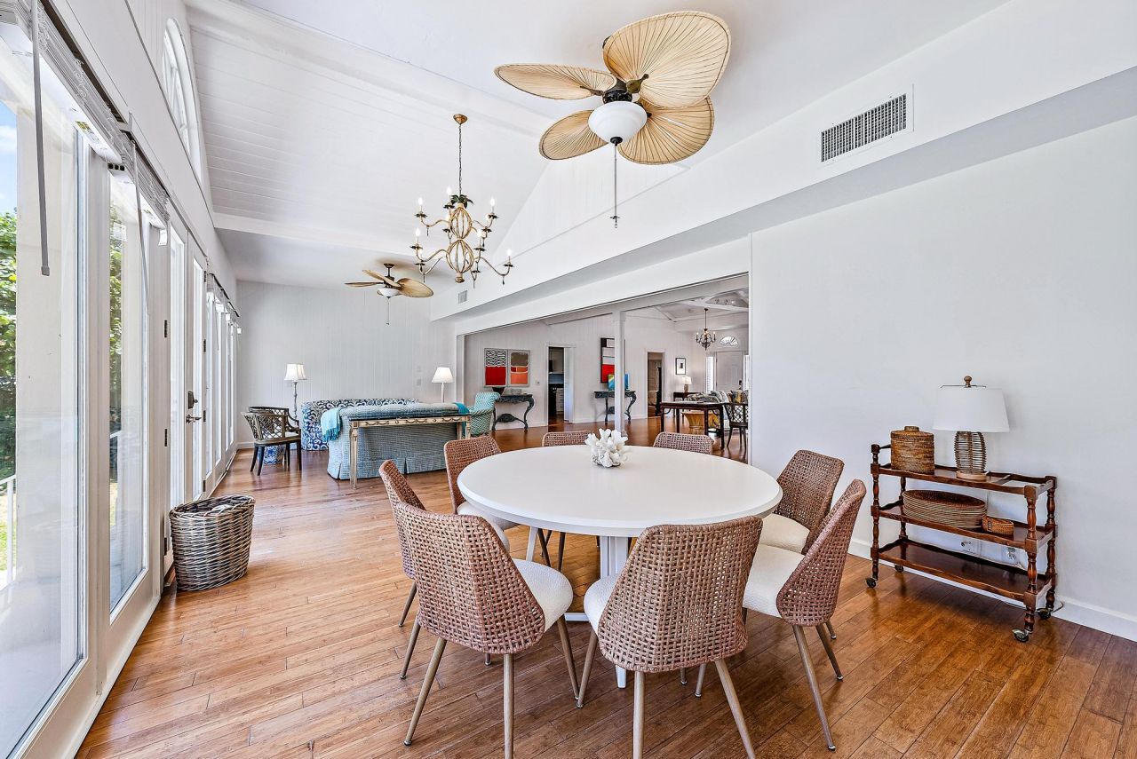 5 N Beach Road, Jupiter Island, FL 33455 Photo