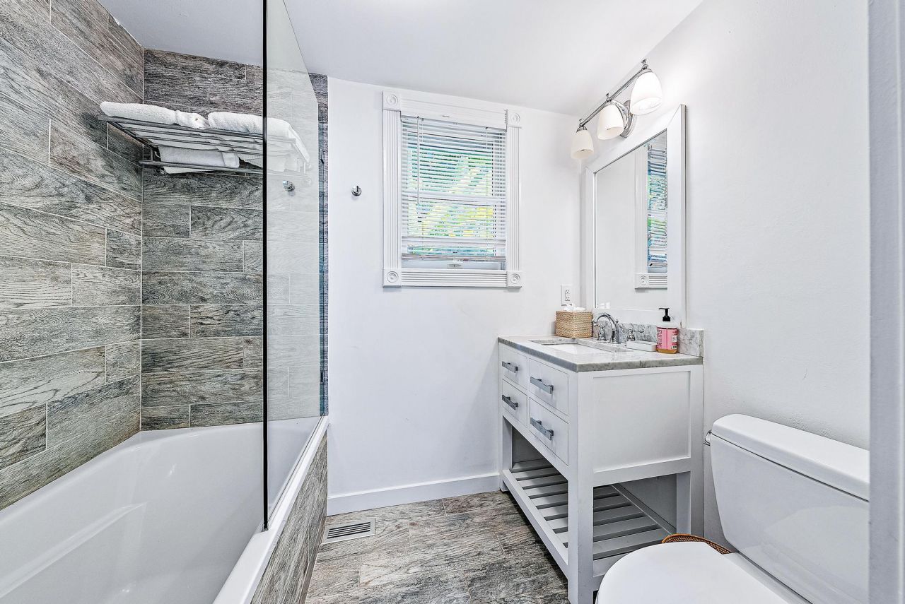 5 N Beach Road, Jupiter Island, FL 33455 Photo