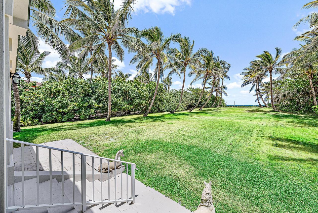 5 N Beach Road, Jupiter Island, FL 33455 Photo