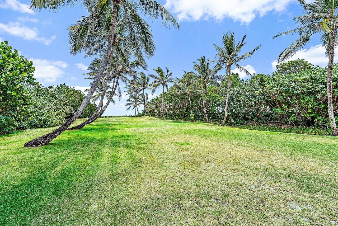 5 N Beach Road, Jupiter Island, FL 33455 Photo