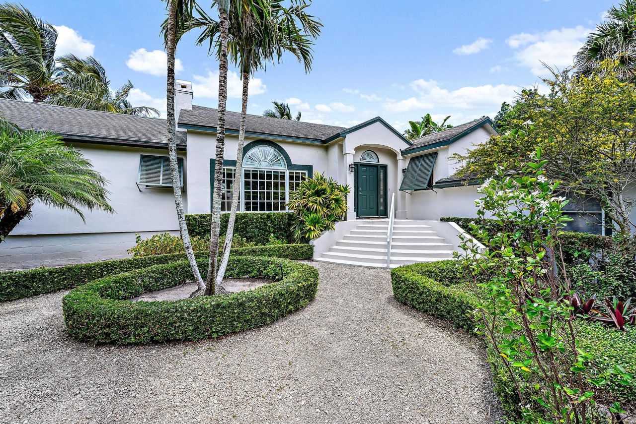 5 N Beach Road, Jupiter Island, FL 33455 Photo