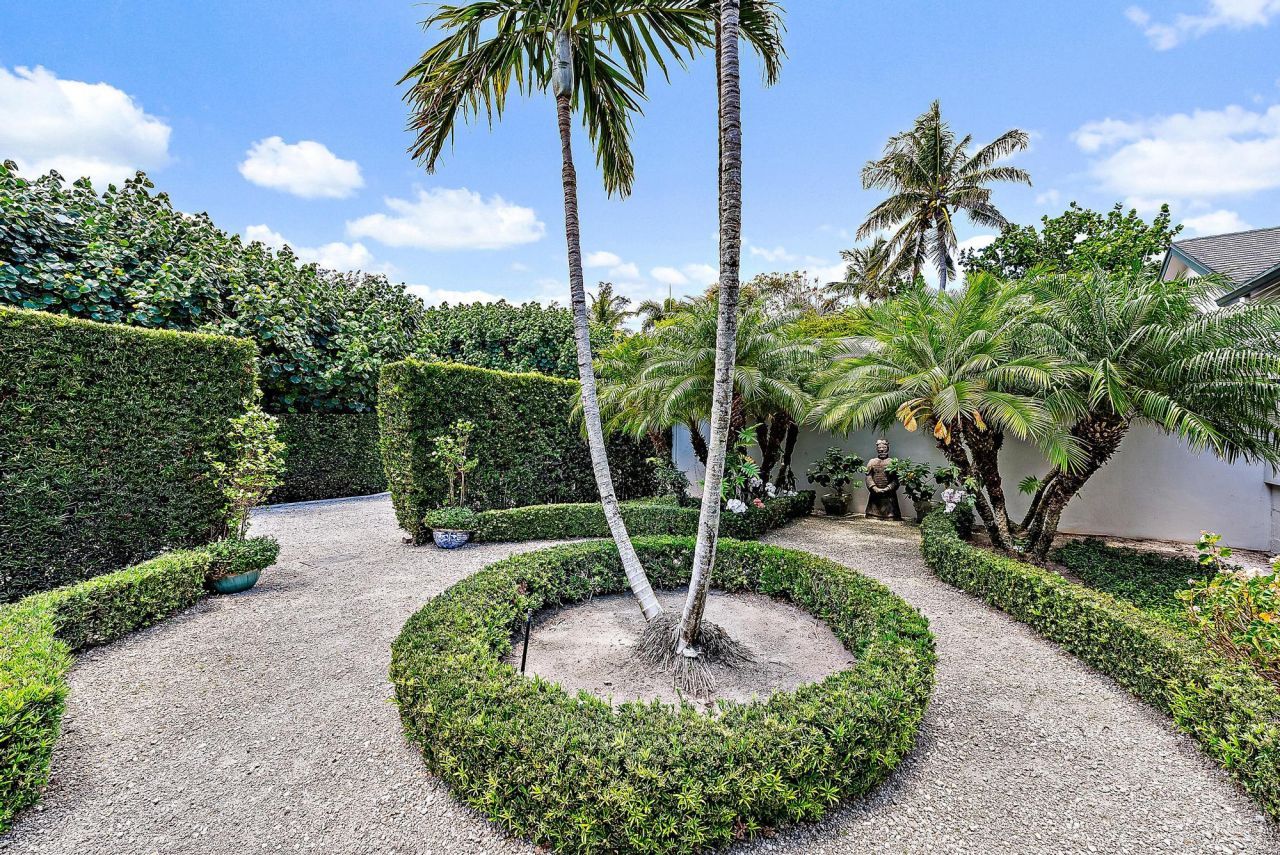 5 N Beach Road, Jupiter Island, FL 33455 Photo