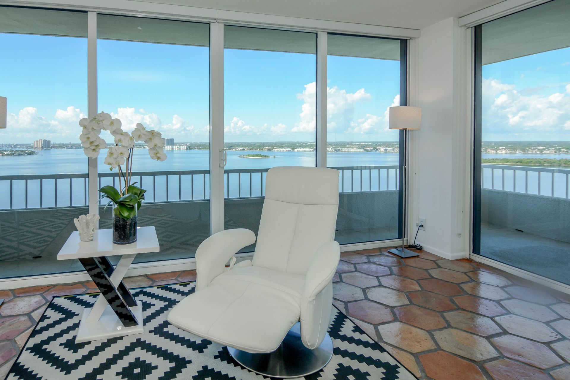 5510 N Ocean Drive, Unit 21-D, Singer Island, FL 33404 Photo