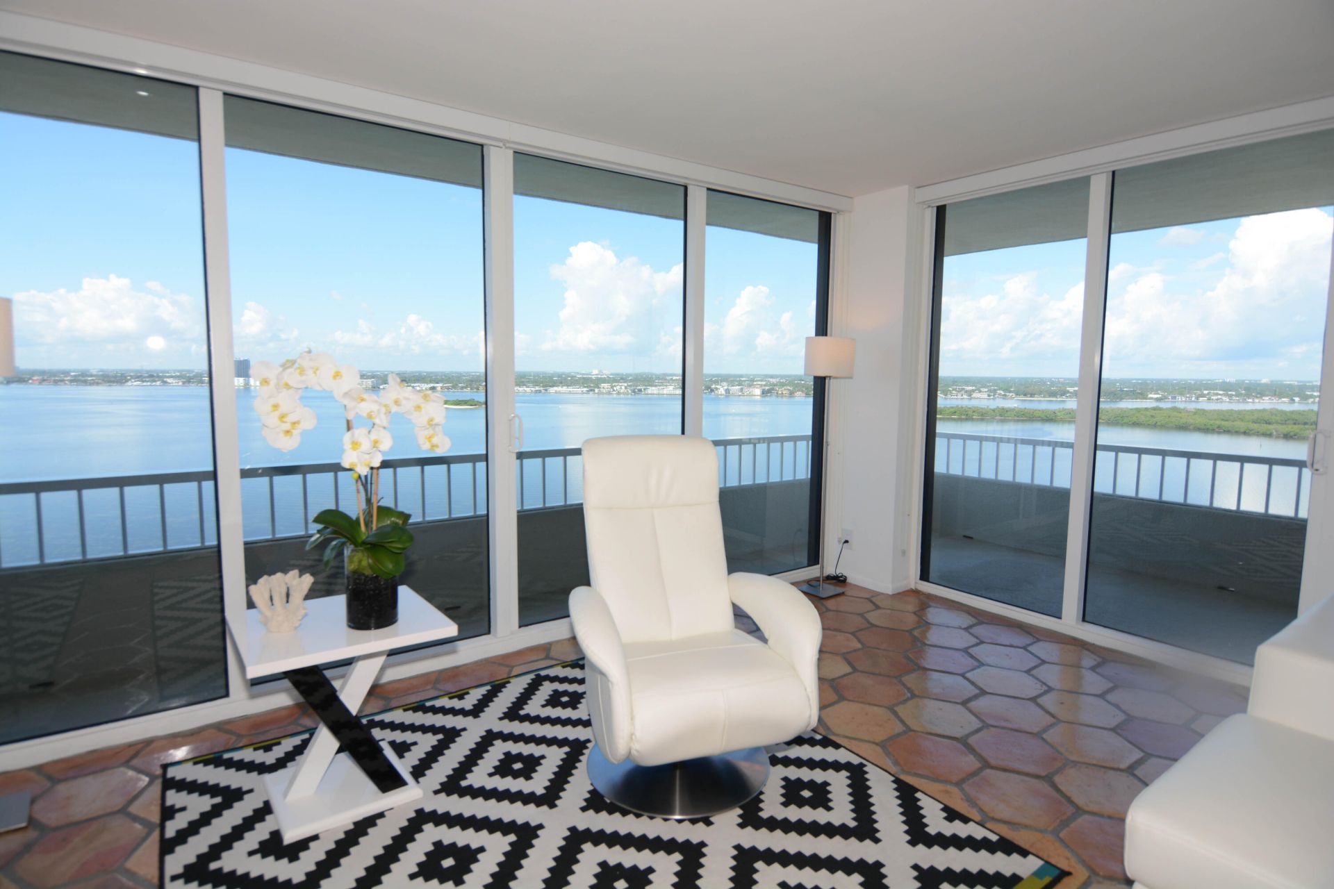 5510 N Ocean Drive, Unit 21-D, Singer Island, FL 33404 Photo
