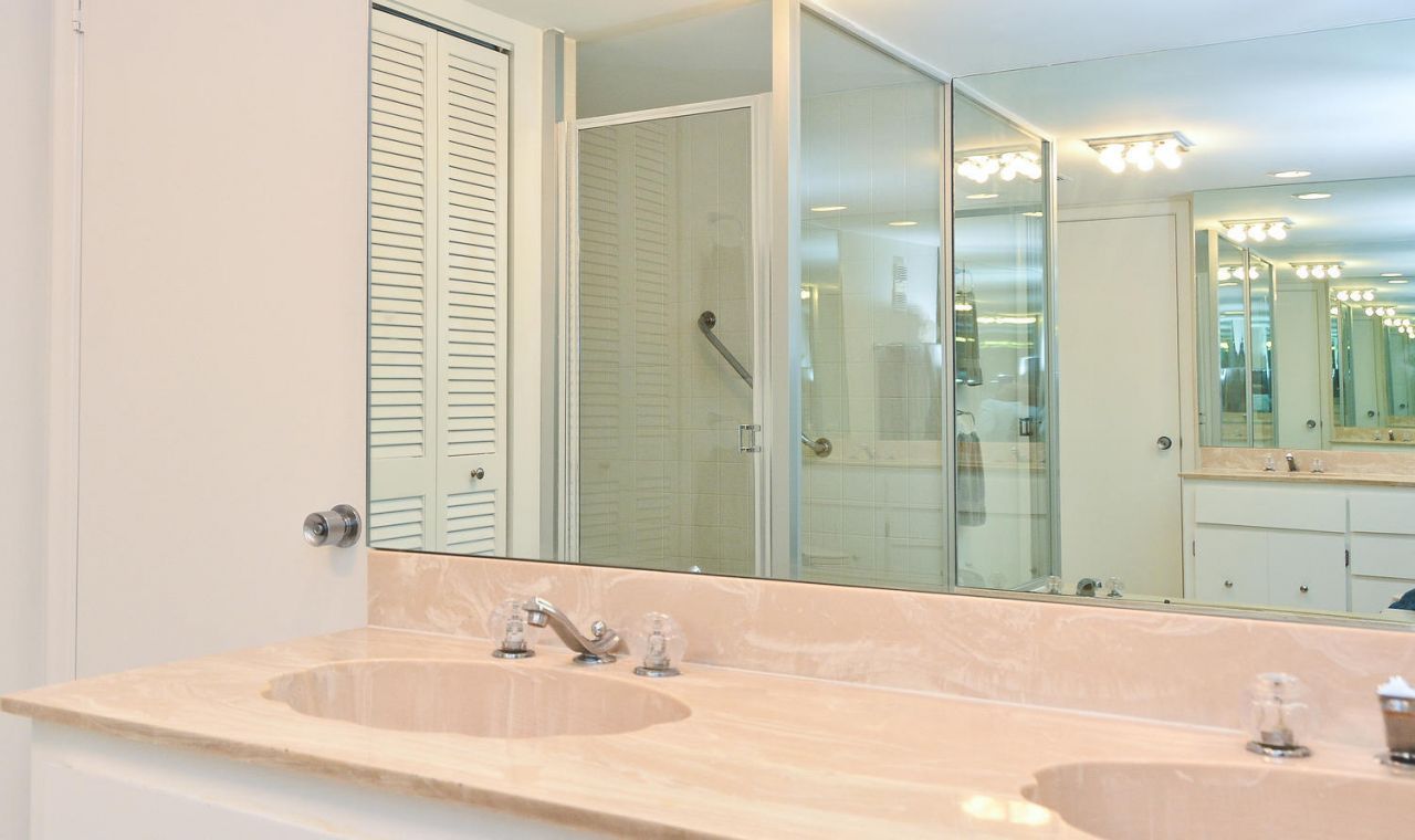 5510 N Ocean Drive, Unit 21-D, Singer Island, FL 33404 Photo