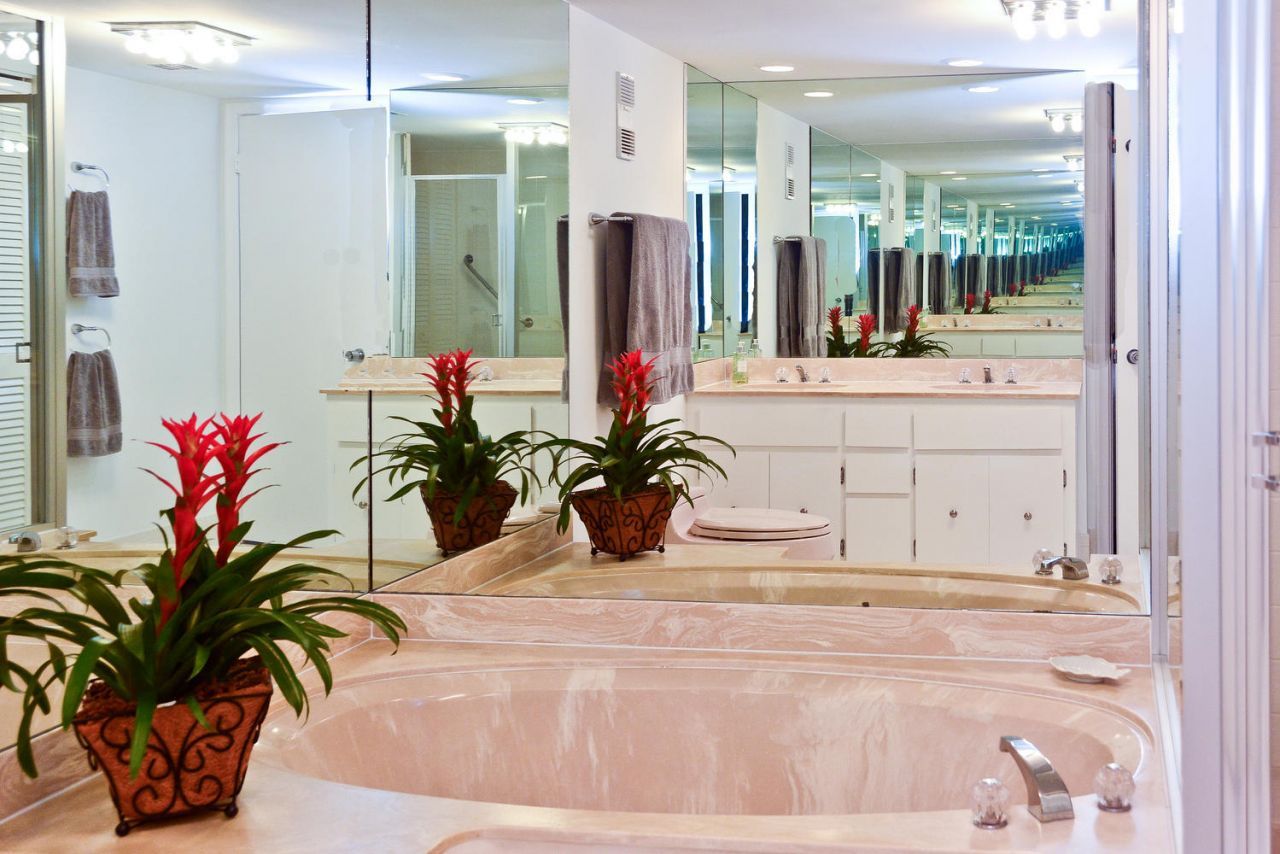 5510 N Ocean Drive, Unit 21-D, Singer Island, FL 33404 Photo