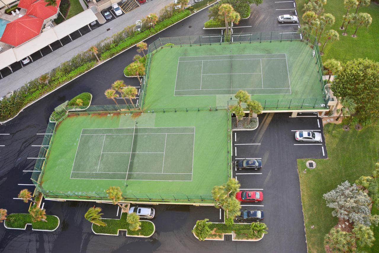 5510 N Ocean Drive, Unit 21-D, Singer Island, FL 33404 Photo