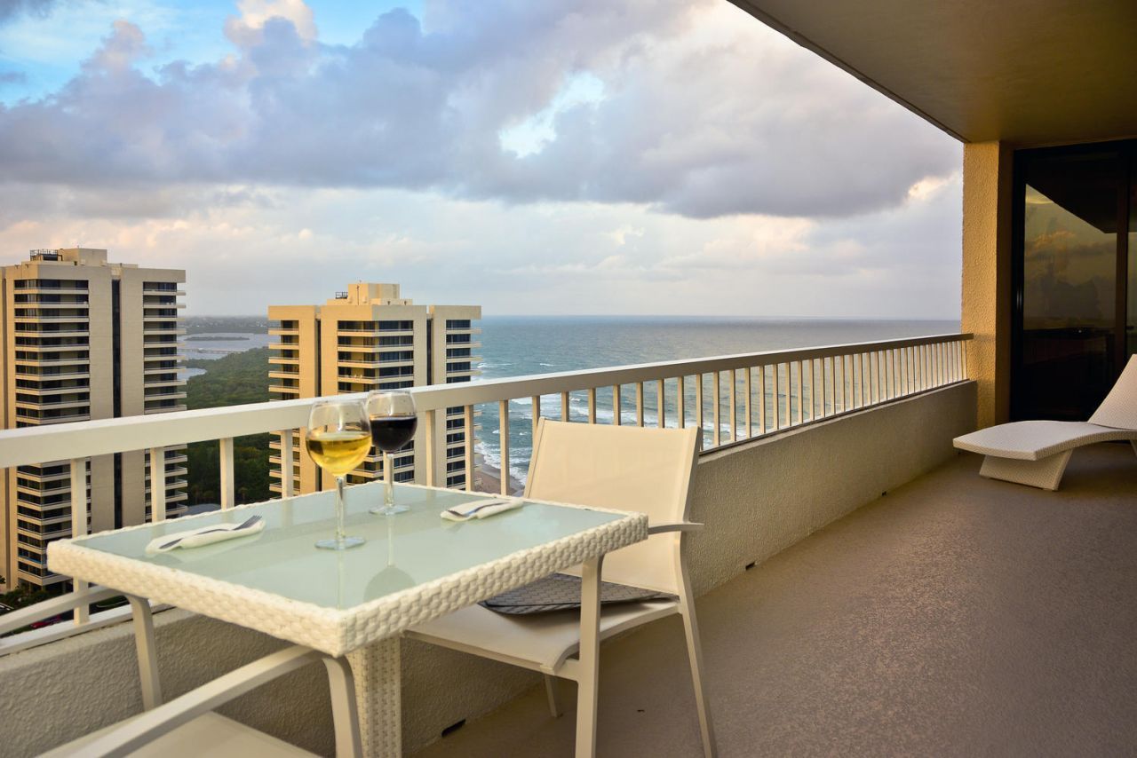 5510 N Ocean Drive, Unit 21-D, Singer Island, FL 33404 Photo