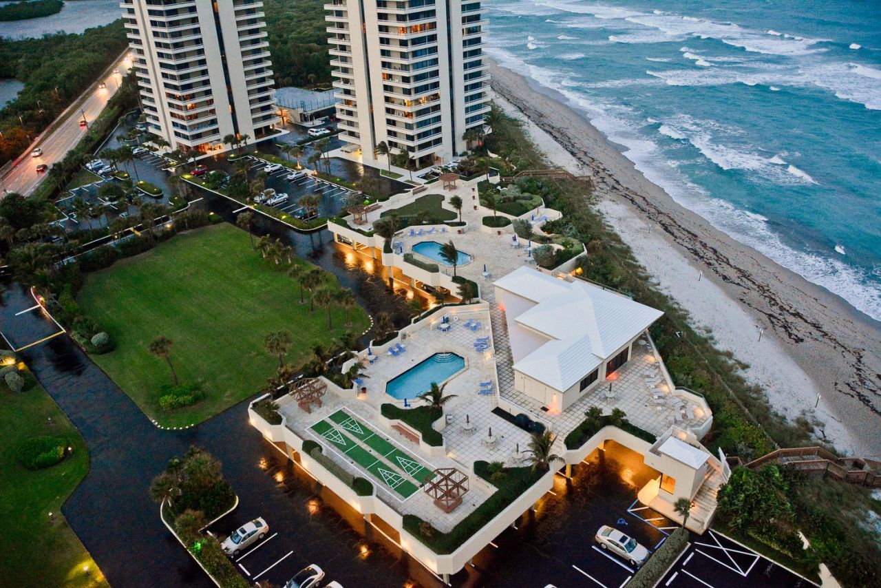 5510 N Ocean Drive, Unit 21-D, Singer Island, FL 33404 Photo