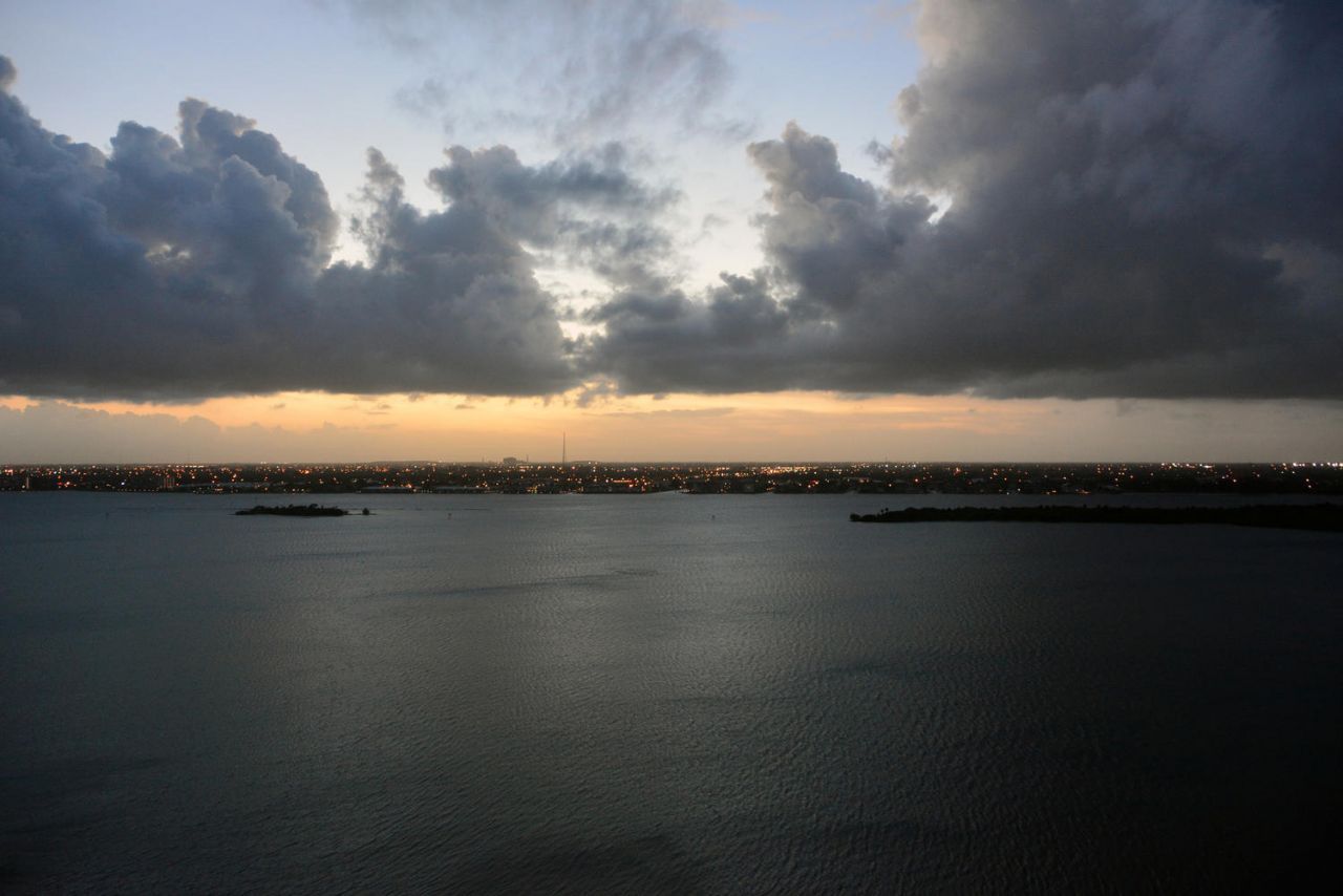 5510 N Ocean Drive, Unit 21-D, Singer Island, FL 33404 Photo